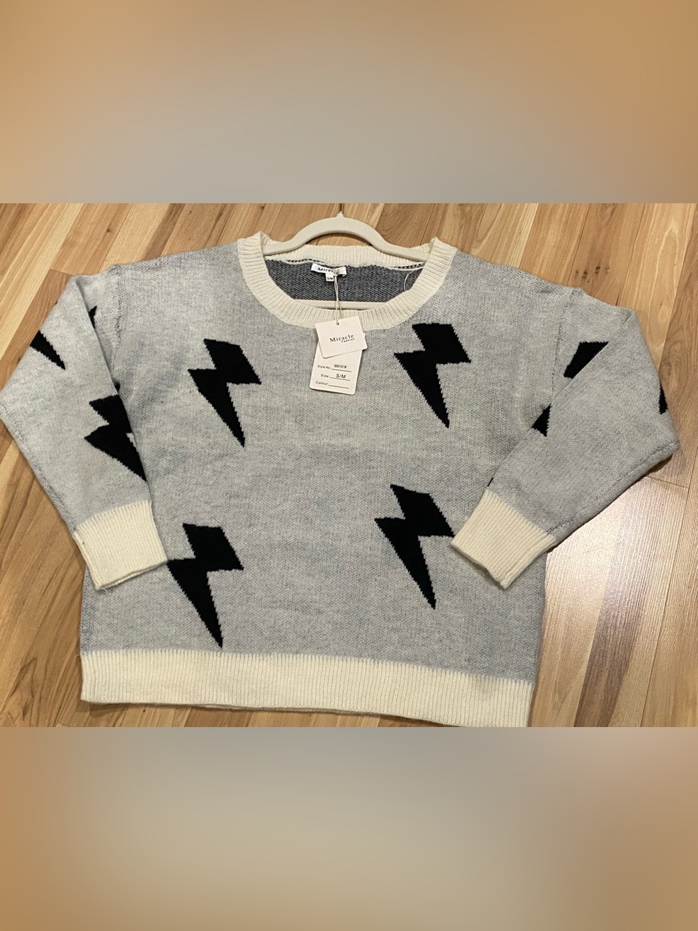 Miracle Blk/Gray/Wht Lightning Bolt Crewneck Sweater - NWT Sz S/M